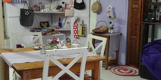 Gypsey Moon Arts, Crafts and Coffee Shop